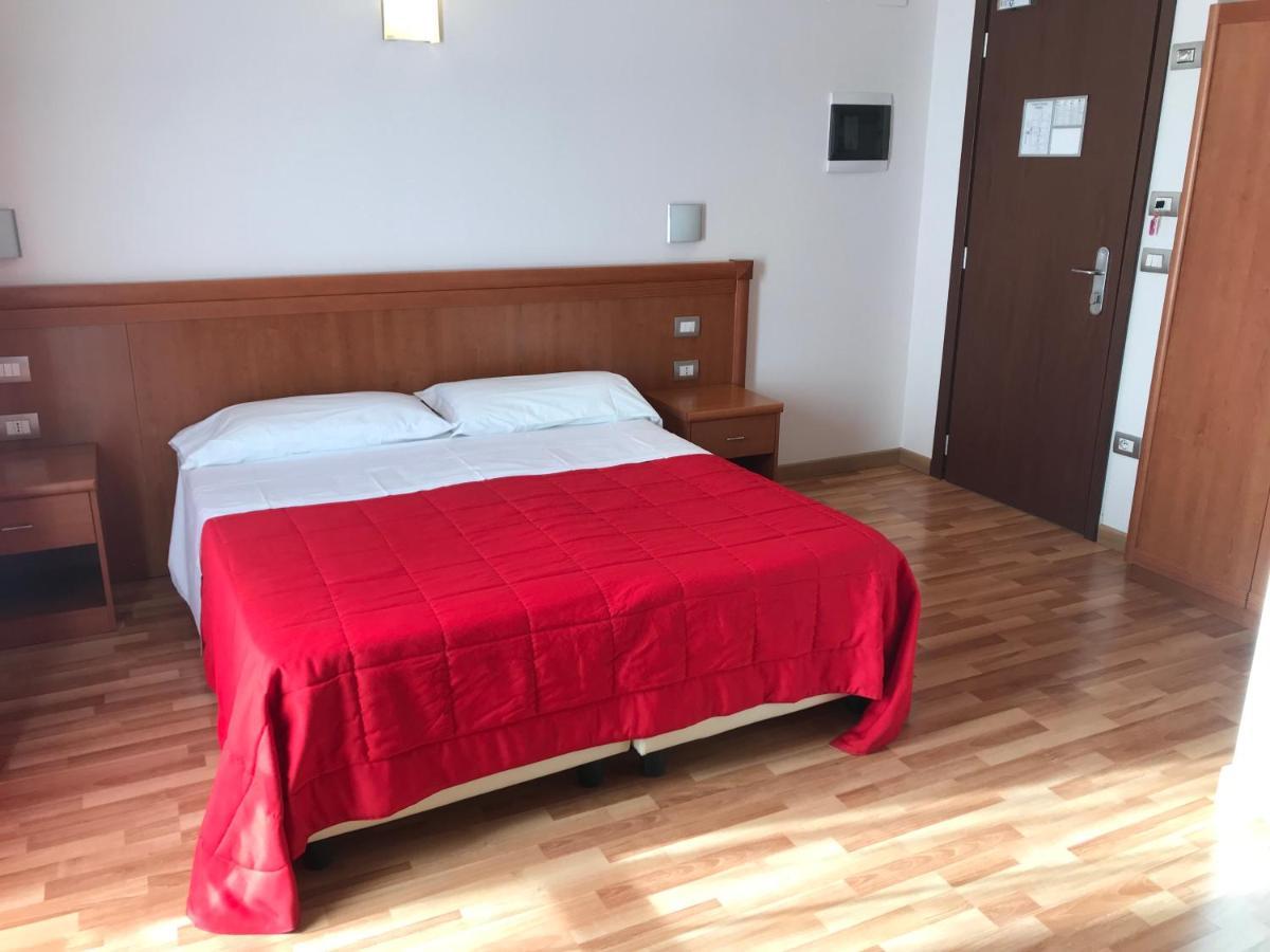 Hotel Donnini Assisi Ngoại thất bức ảnh