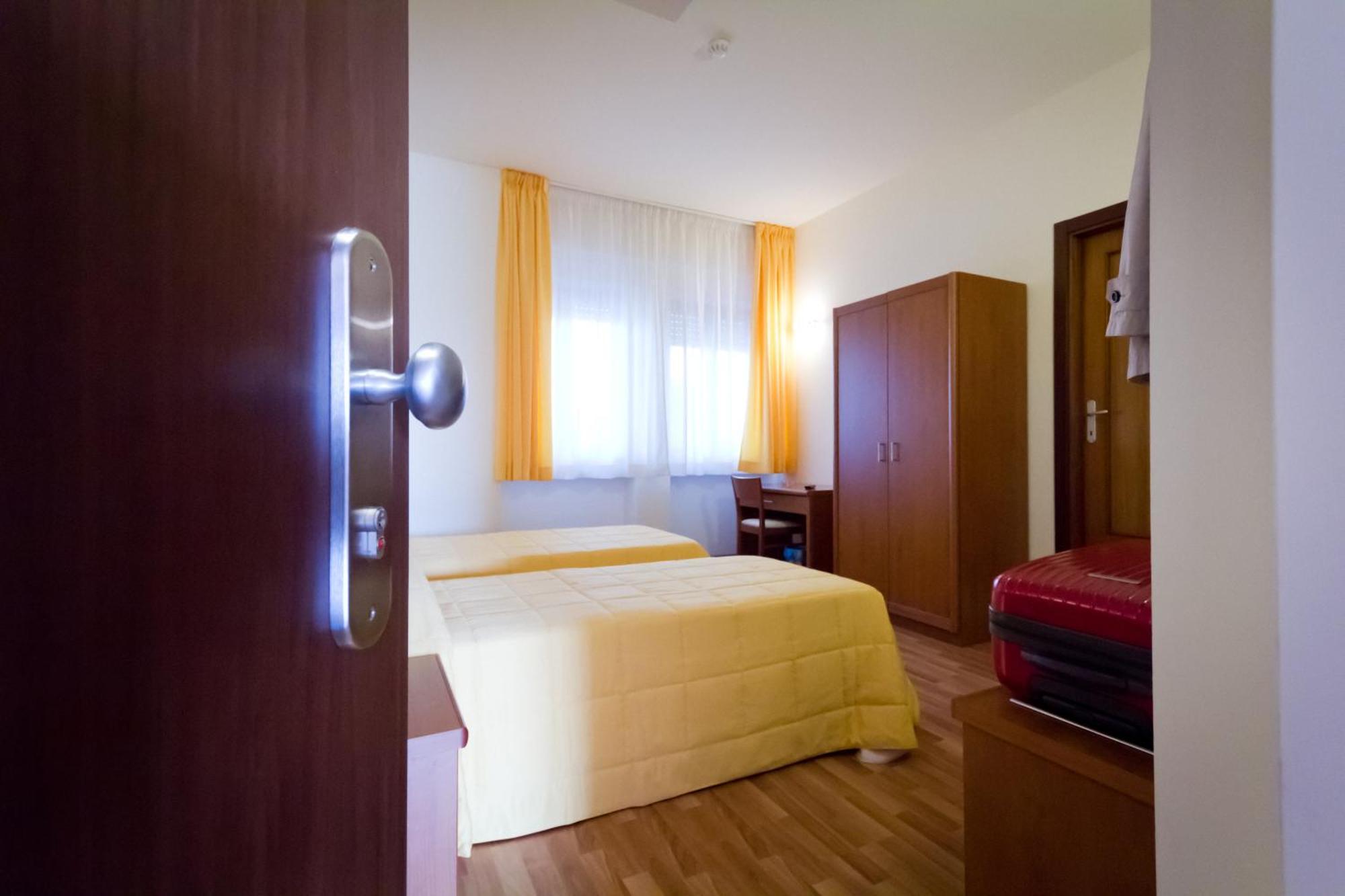 Hotel Donnini Assisi Ngoại thất bức ảnh