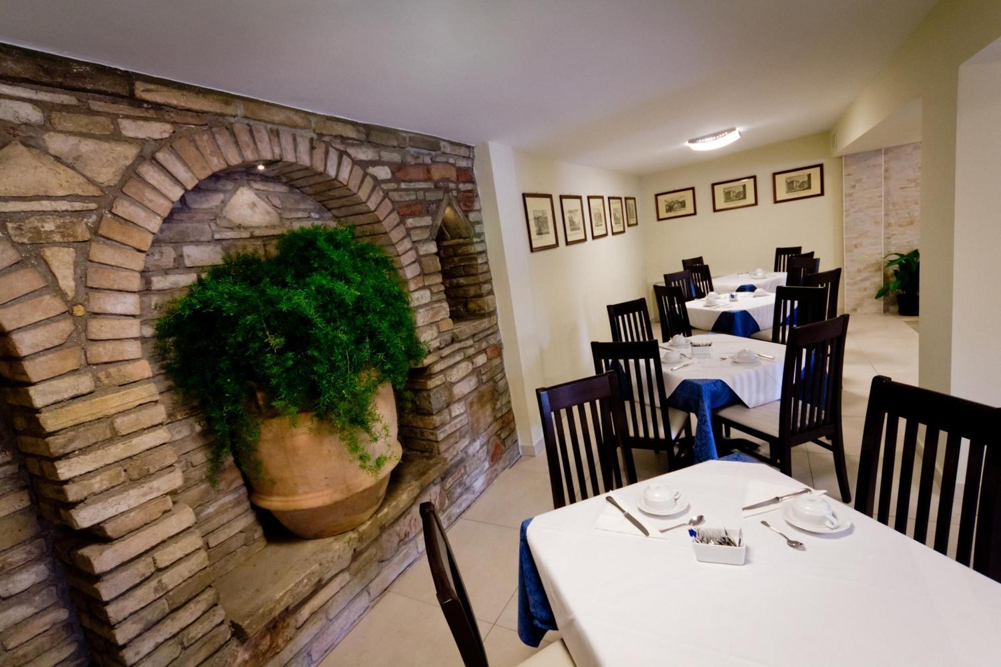 Hotel Donnini Assisi Ngoại thất bức ảnh