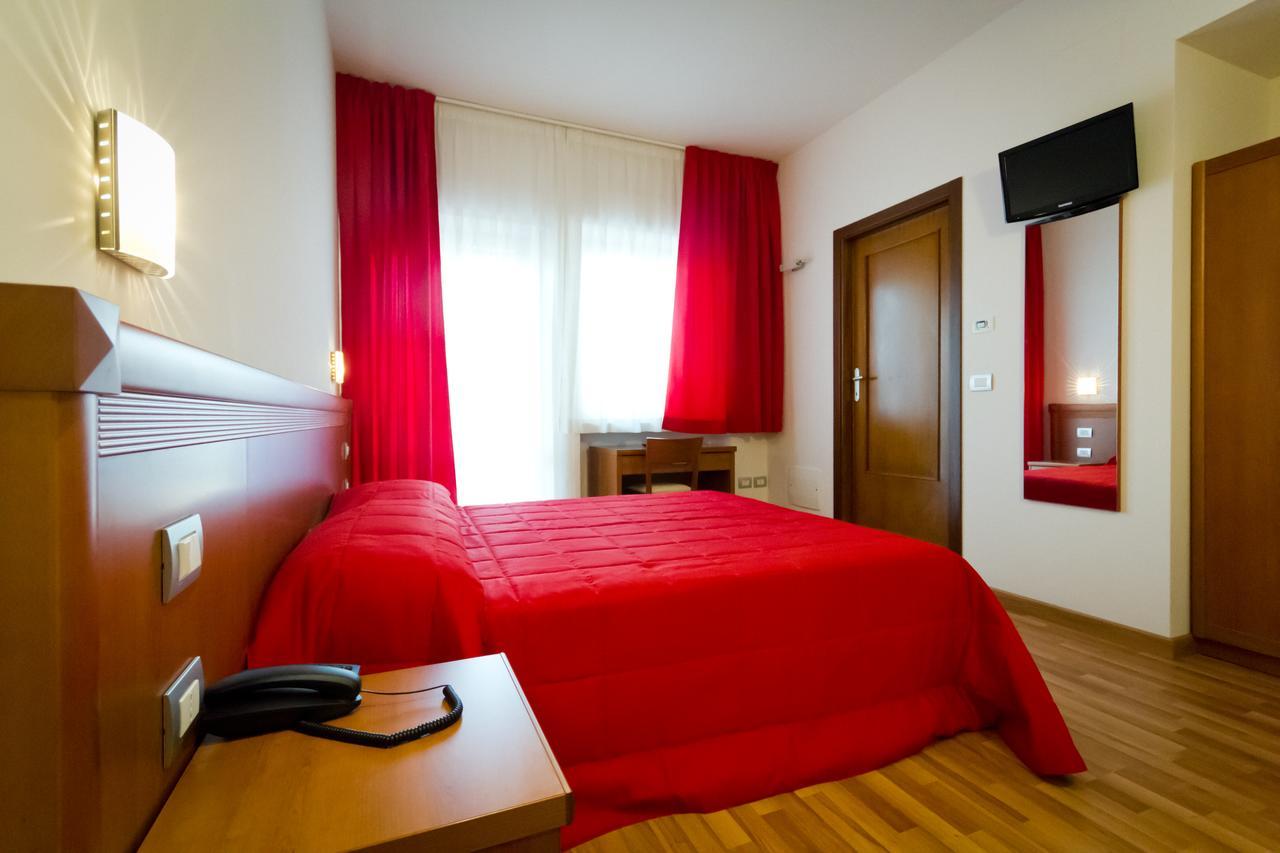 Hotel Donnini Assisi Ngoại thất bức ảnh